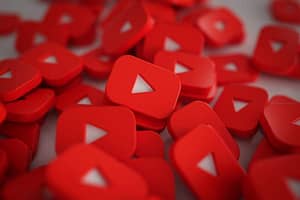 Como abrir uma empresa para youtubers logos do youtube de plastico